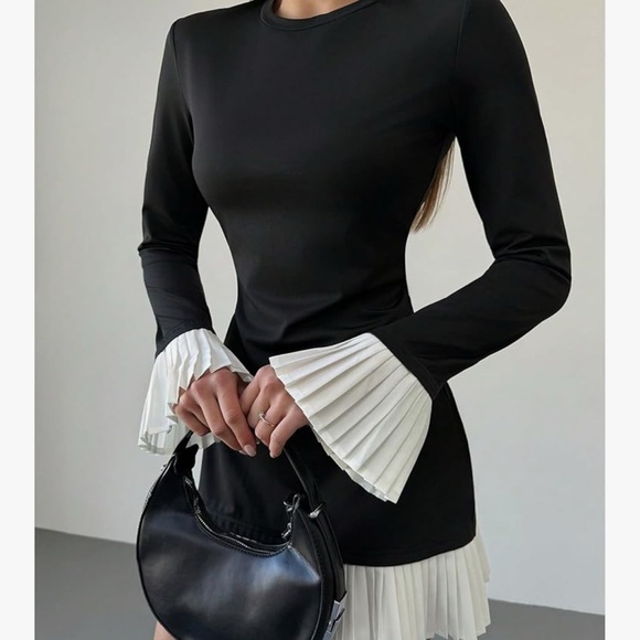 Dresses & Skirts - Elegant Black and White Pleated Dress